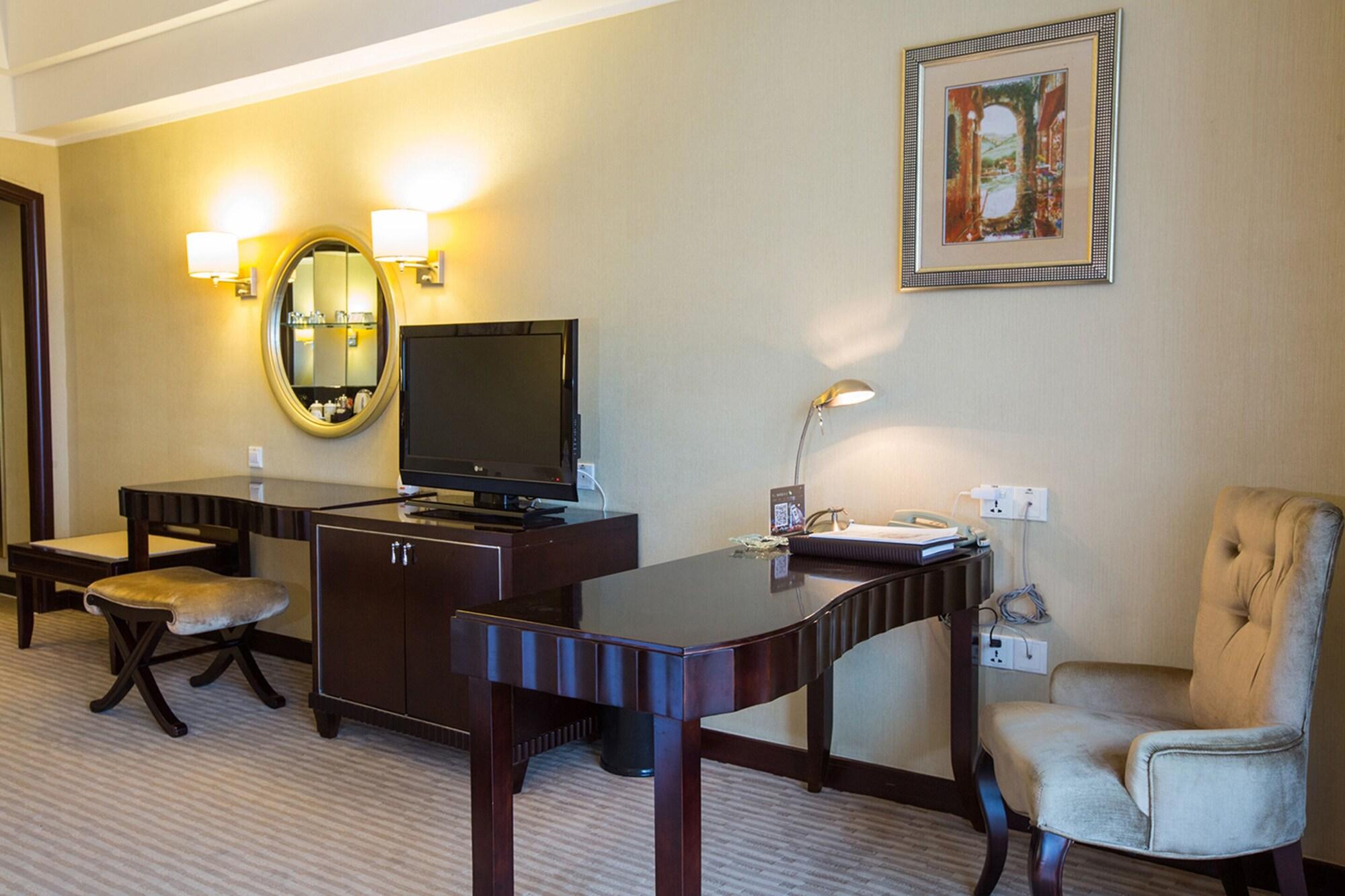 Four Points By Sheraton Yangjiang City Center Екстер'єр фото