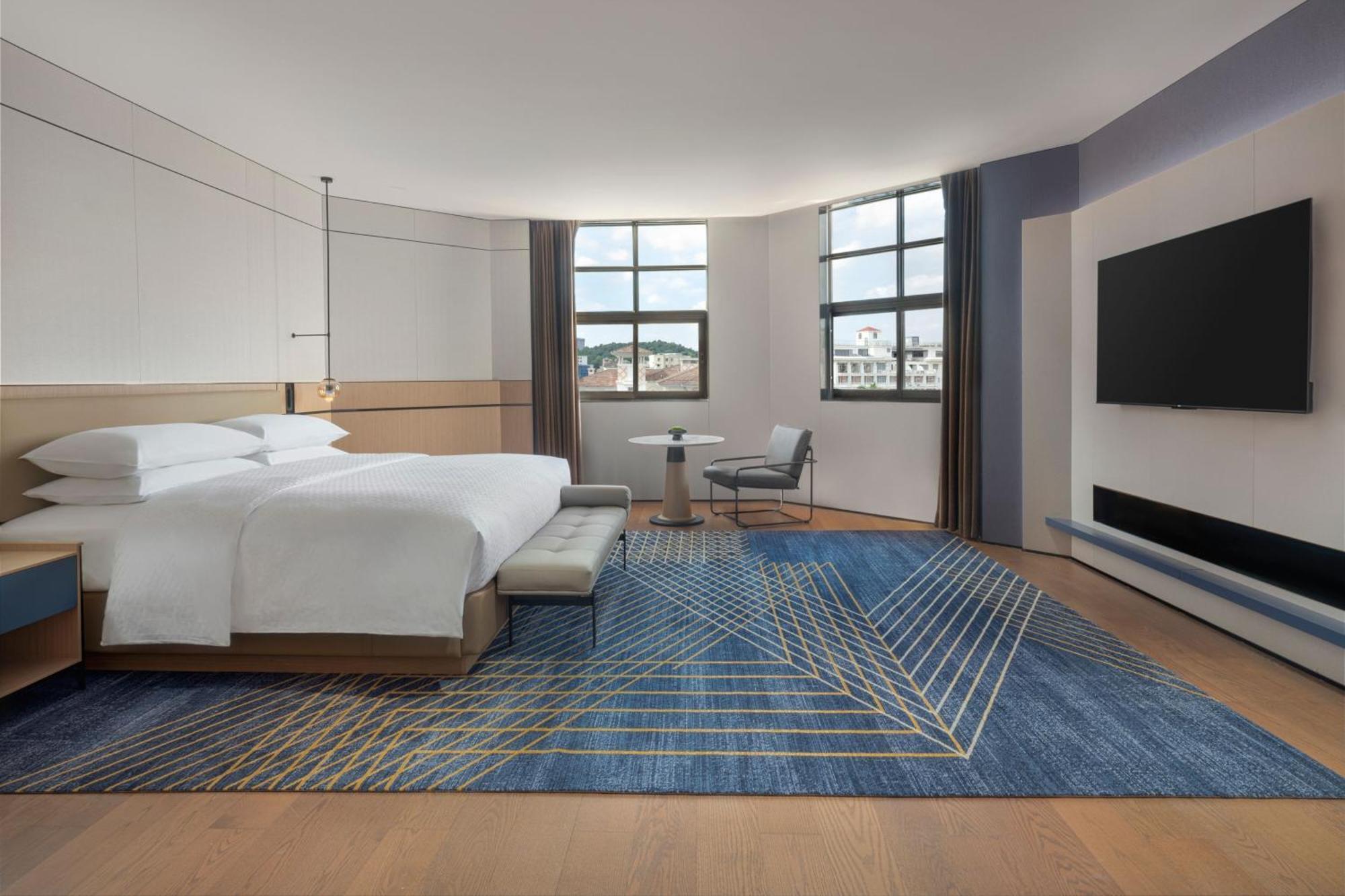 Four Points By Sheraton Yangjiang City Center Екстер'єр фото
