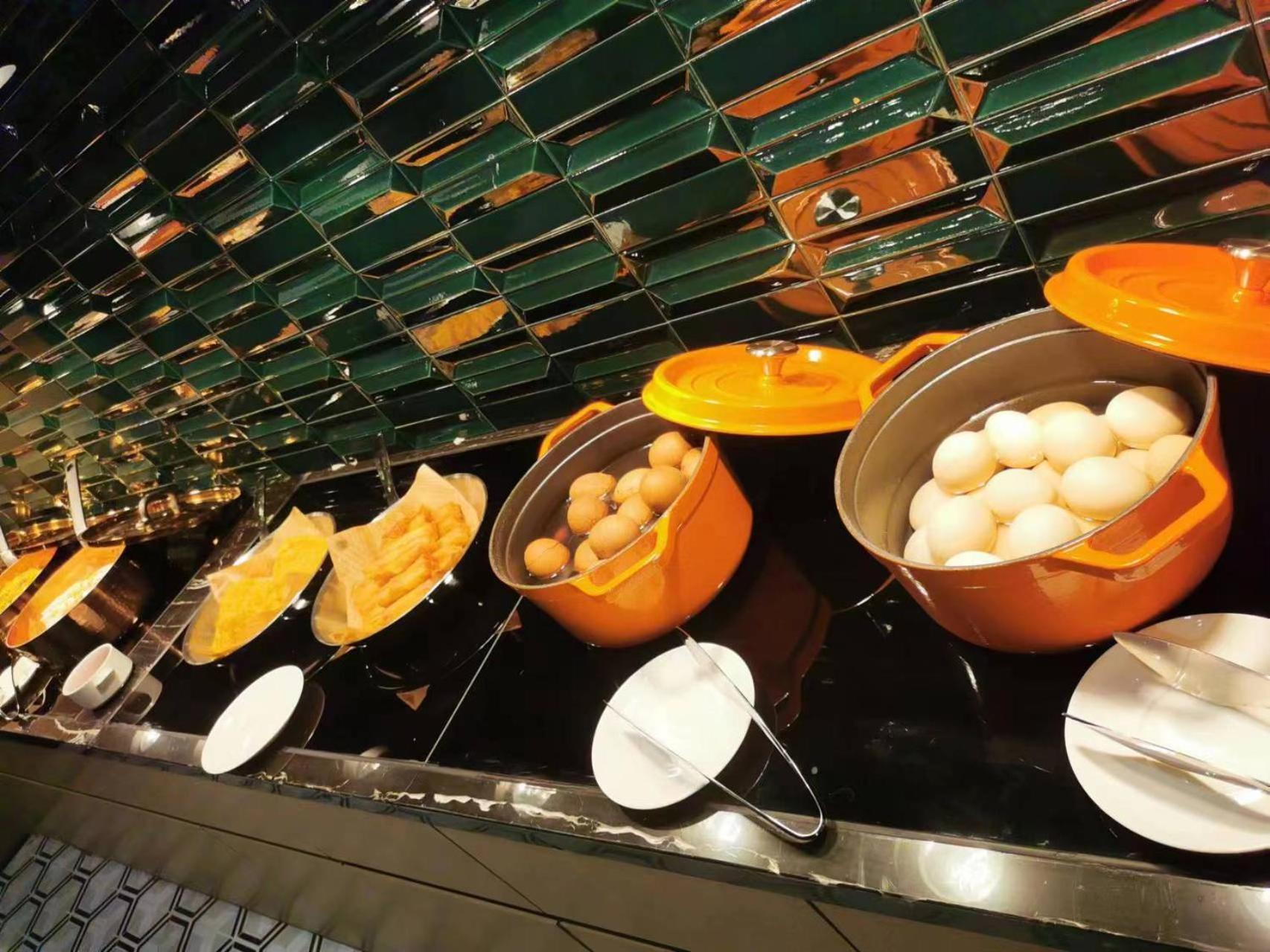 Four Points By Sheraton Yangjiang City Center Екстер'єр фото