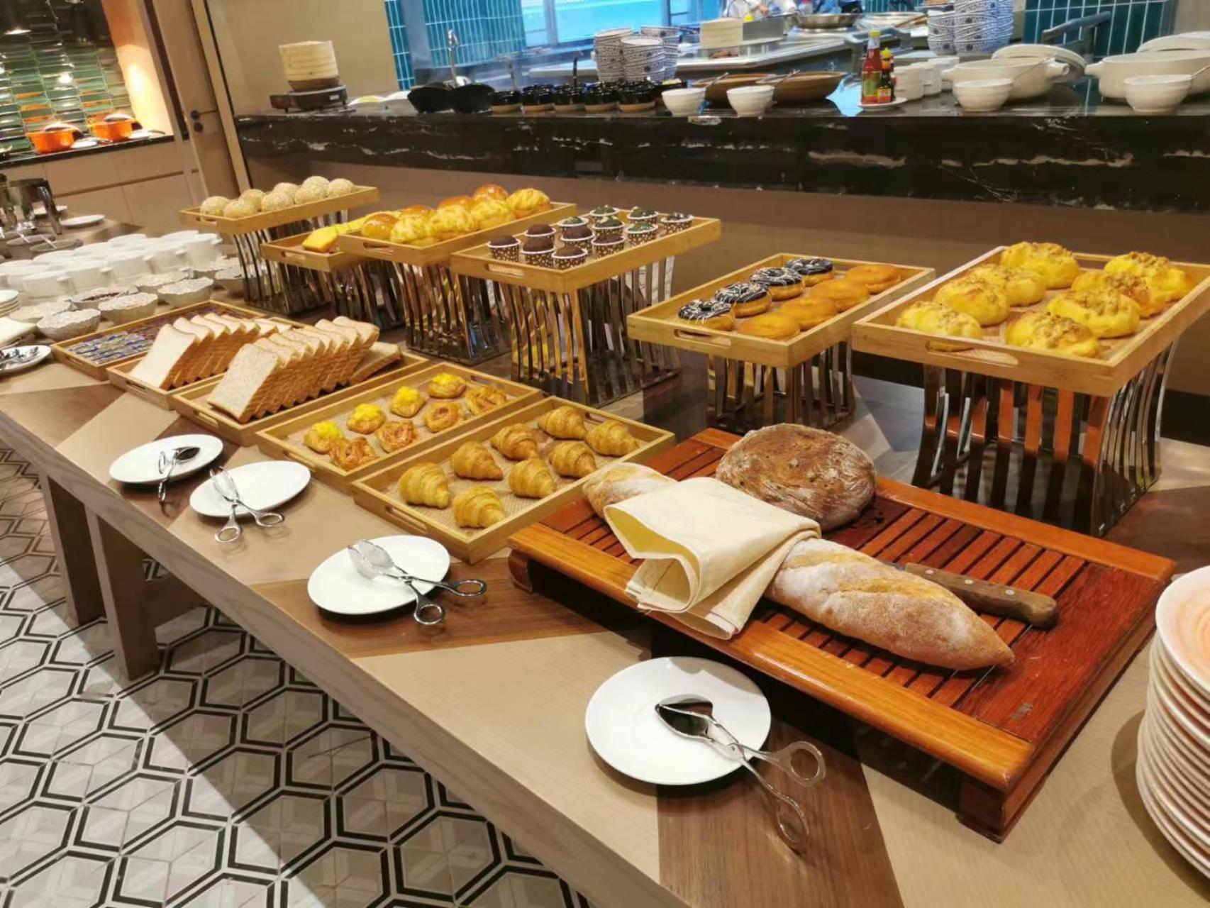 Four Points By Sheraton Yangjiang City Center Екстер'єр фото