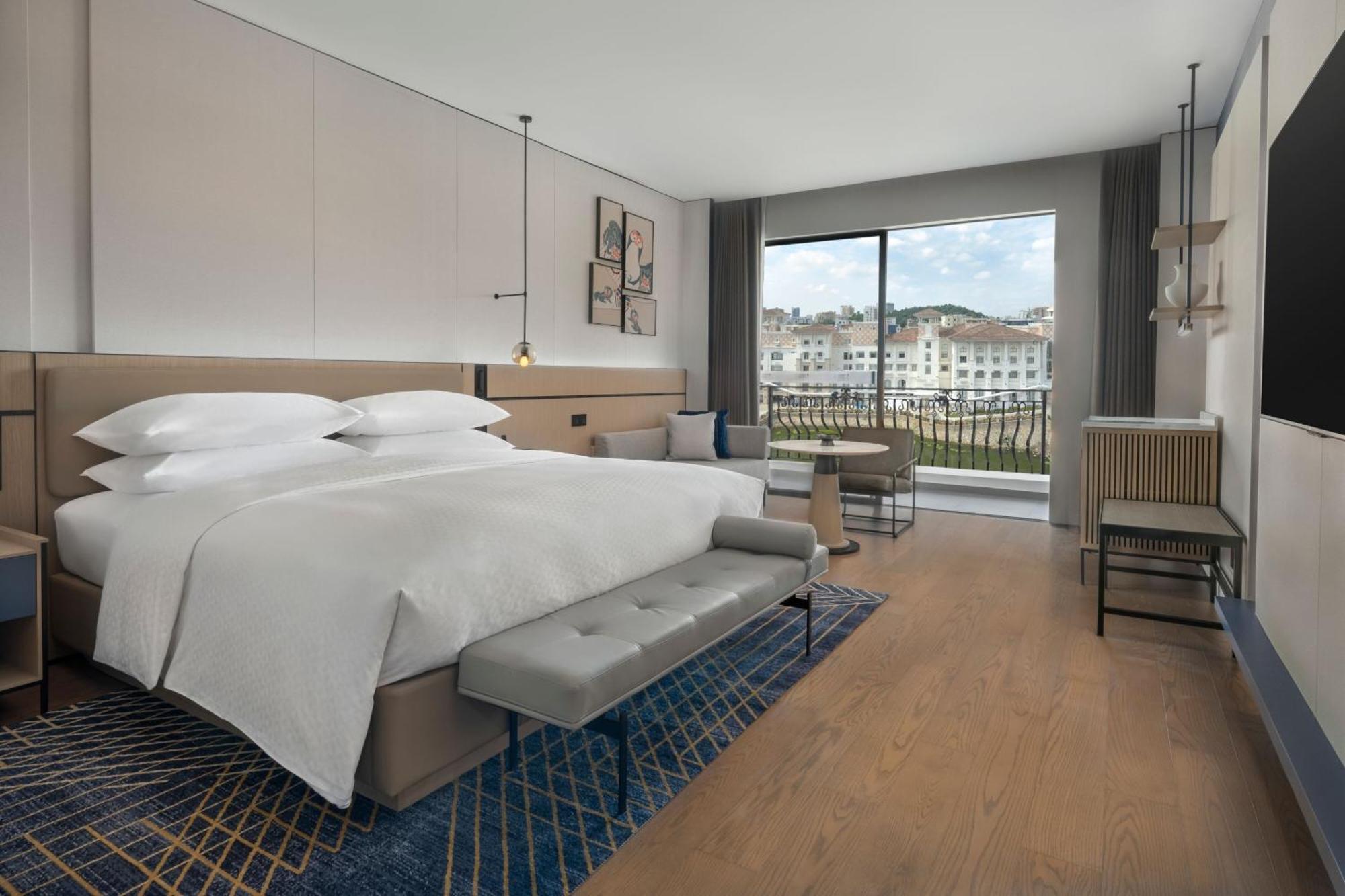Four Points By Sheraton Yangjiang City Center Екстер'єр фото