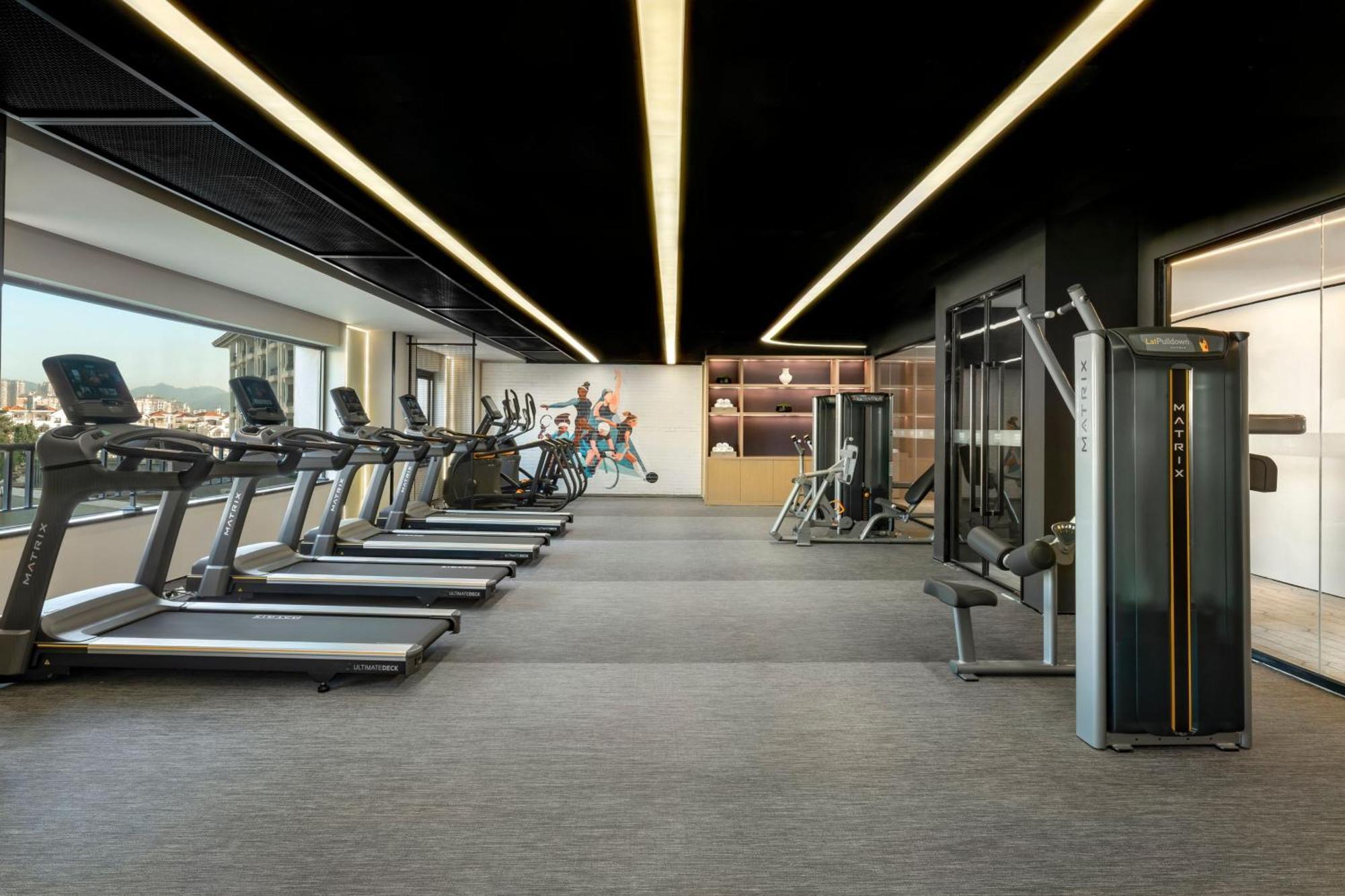 Four Points By Sheraton Yangjiang City Center Екстер'єр фото