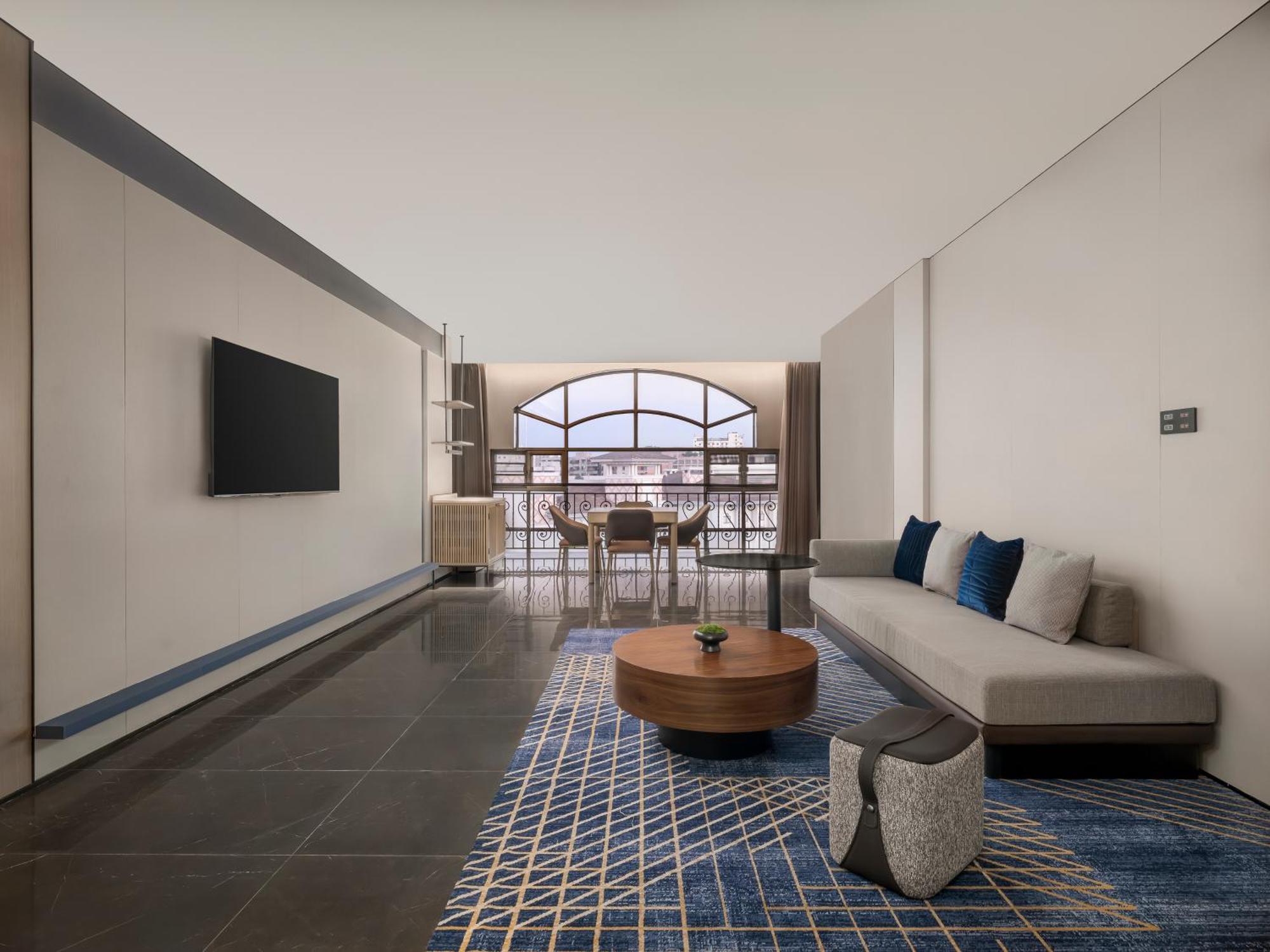 Four Points By Sheraton Yangjiang City Center Екстер'єр фото