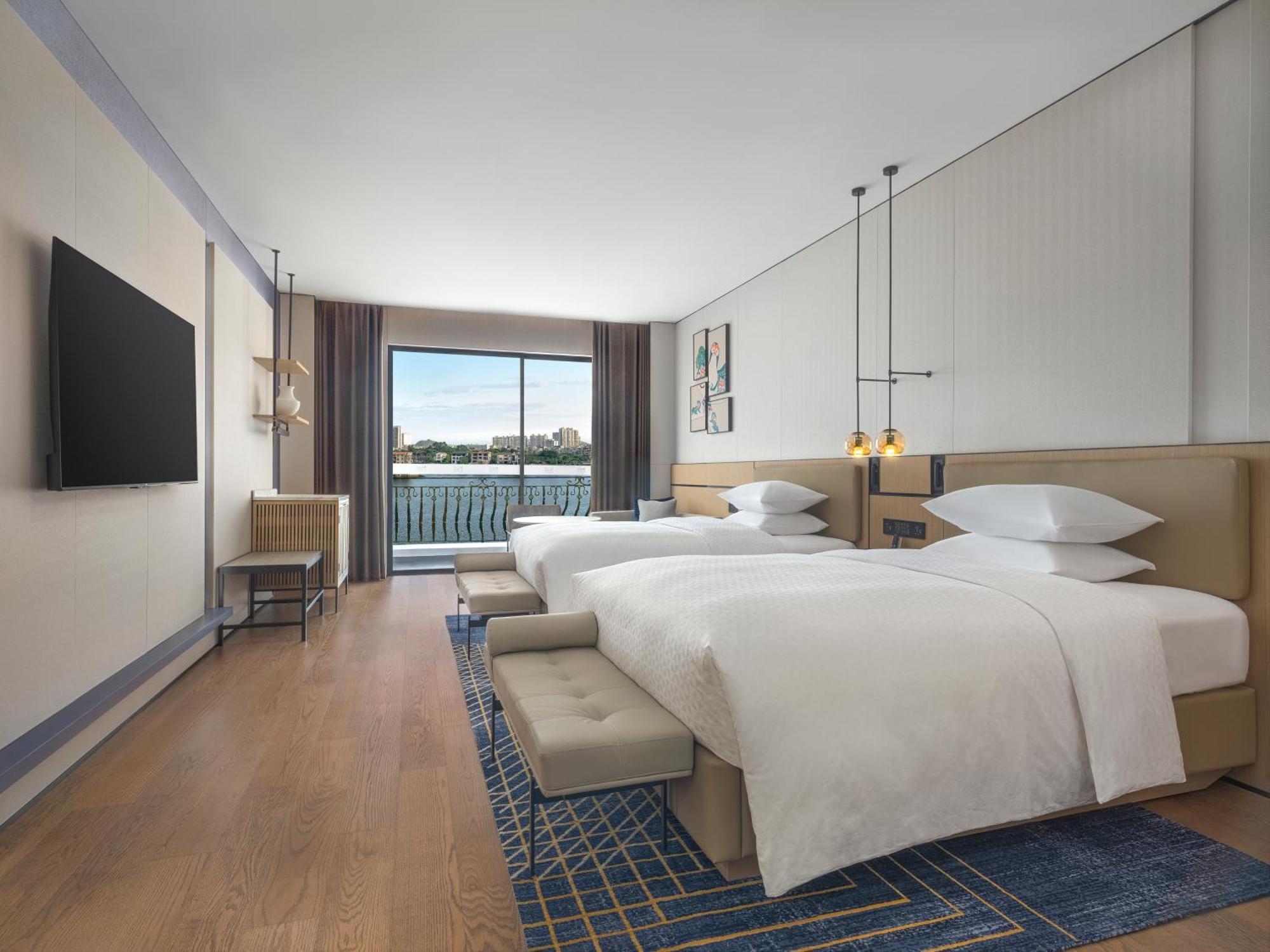 Four Points By Sheraton Yangjiang City Center Екстер'єр фото